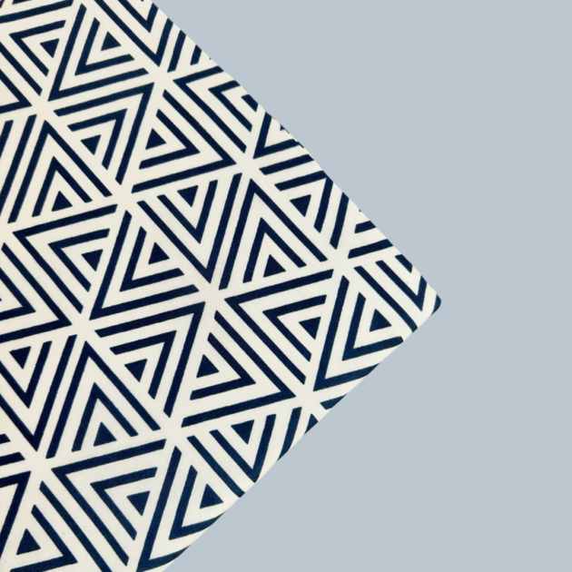 Swaddle | Triangle - Image 2